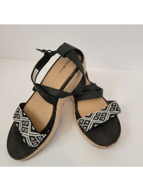 Eddie Bauer 9.5 Kara Black White Espadrille Jute Leather Cross Straps Wedges